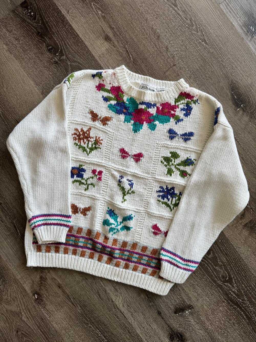 Vintage J.S. Fashions Cottagecore Floral Butterfly Cotton Sweater M